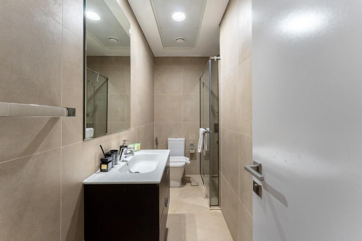 Apartment Stunning 1 Bed In Marina Arcade